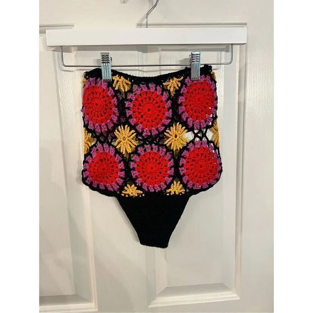 Nasty Gal Black & Red Crochet Micro Shorts Swim Bottom Sz S EUC